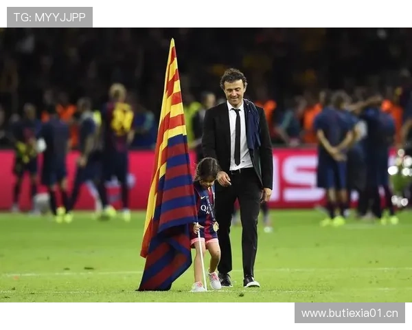 巴萨进攻看似流畅,实则越踢越扁平,纵深和变化全丢了 巴萨进攻看似流畅,实则越踢越扁平,纵深和变化全丢了