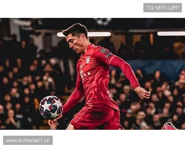 莱万 vs 戈麦斯：终结效率与战术角色差异