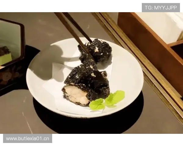 杨威家早餐吃的是金箔牛排？